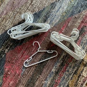 36 pack of infant-toddler hangers white.